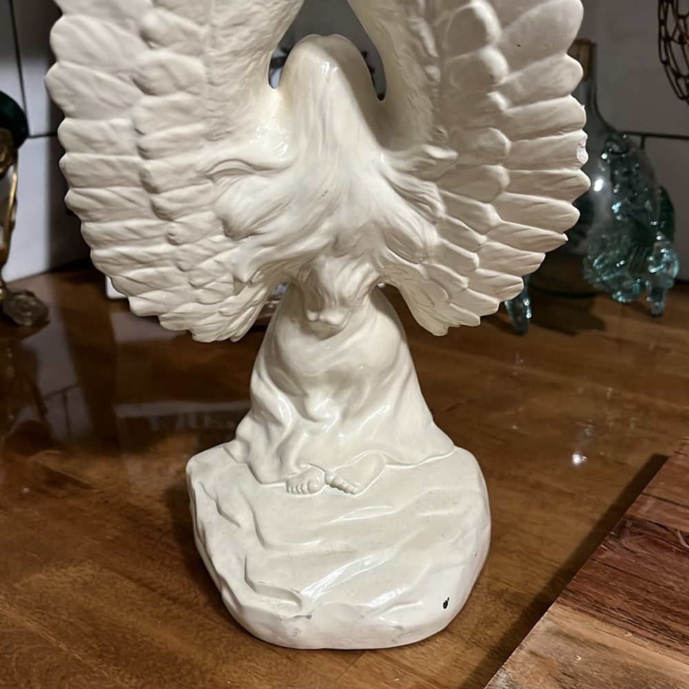 ❣️Native American First People White Ceramic Sculpture of Woman with Wings 🦅❣️ - Picture 4 of 11